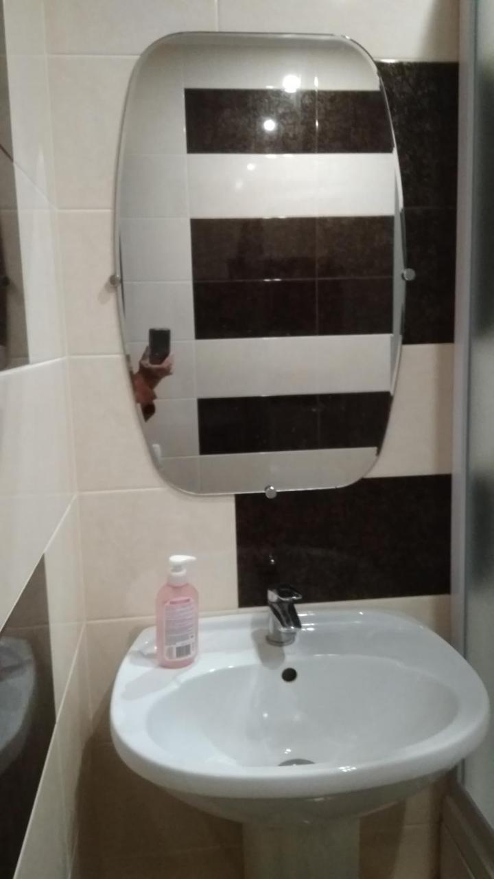 Appartamento 35 Проспект Миру Kryvyj Rih Esterno foto